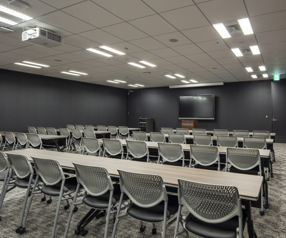 セミナールーム併設(72名様用)。入居者様は特別価格でご利用いただけます。